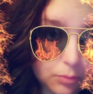 Meet your Posher, Allena